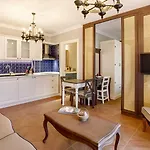 Petite Boutique